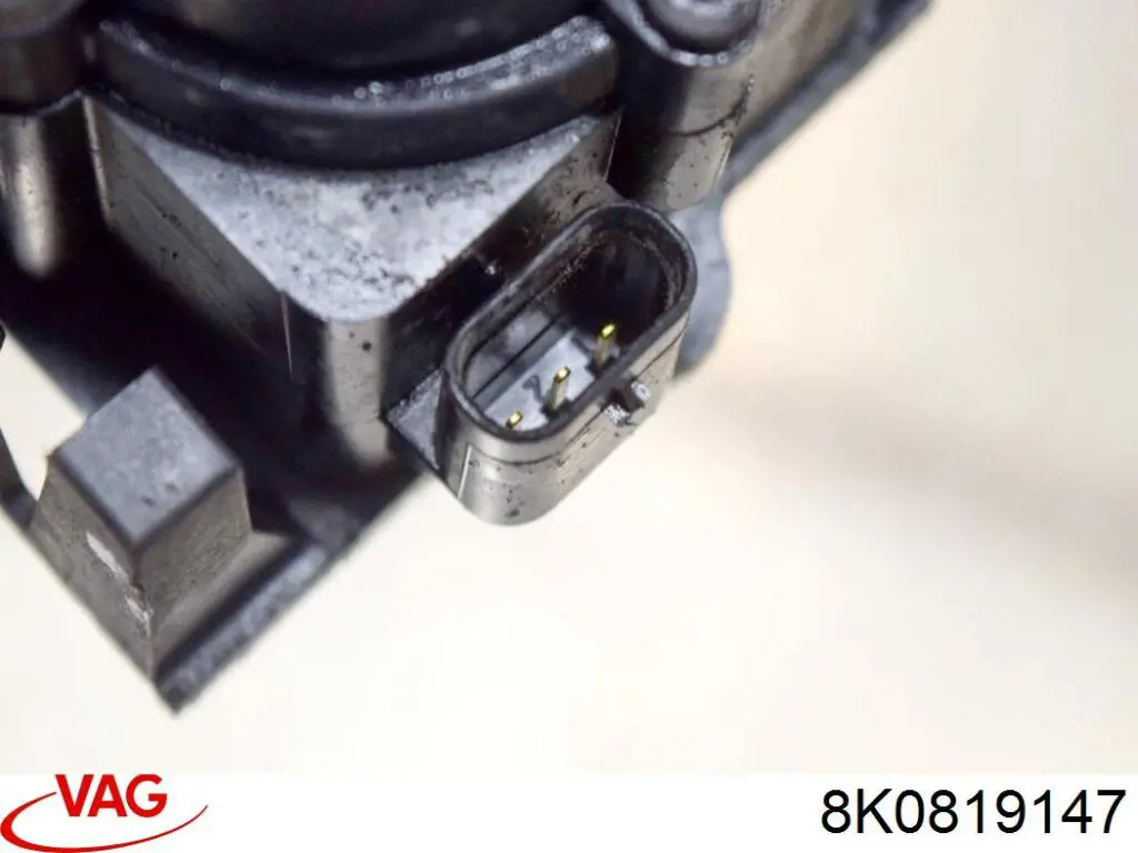 8K0819147 VAG Bomba de água (bomba) de esfriamento, adicional elétrica