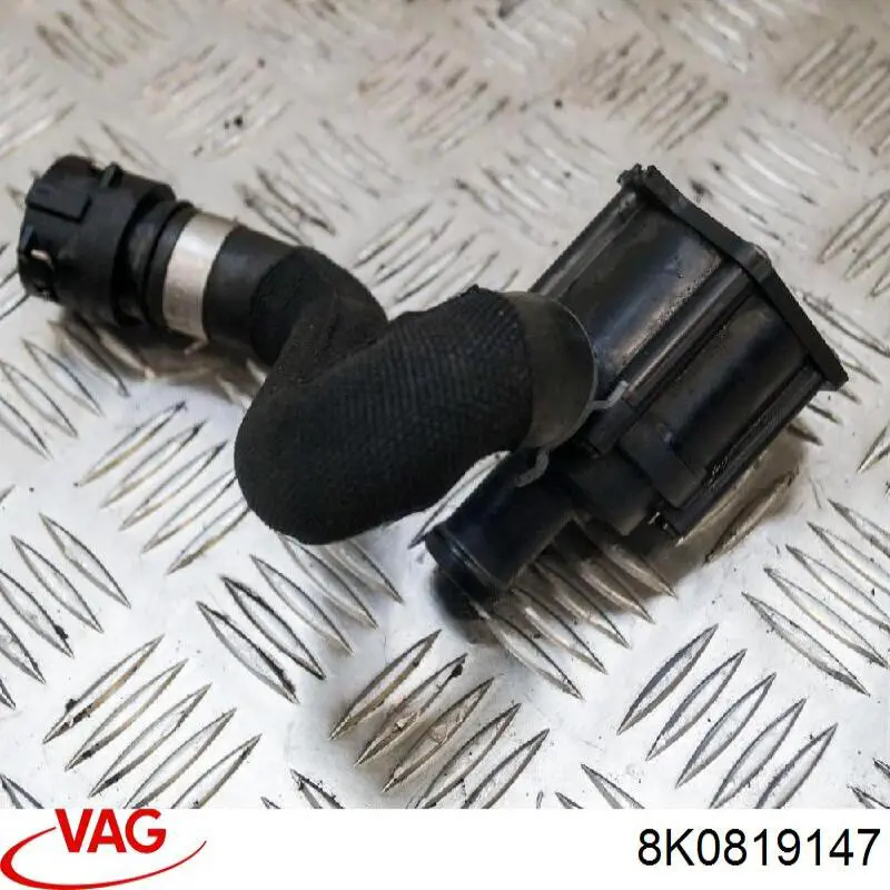 Bomba de água (bomba) de esfriamento, adicional elétrica VAG 8K0819147 preço, a partir de 52,87 USD