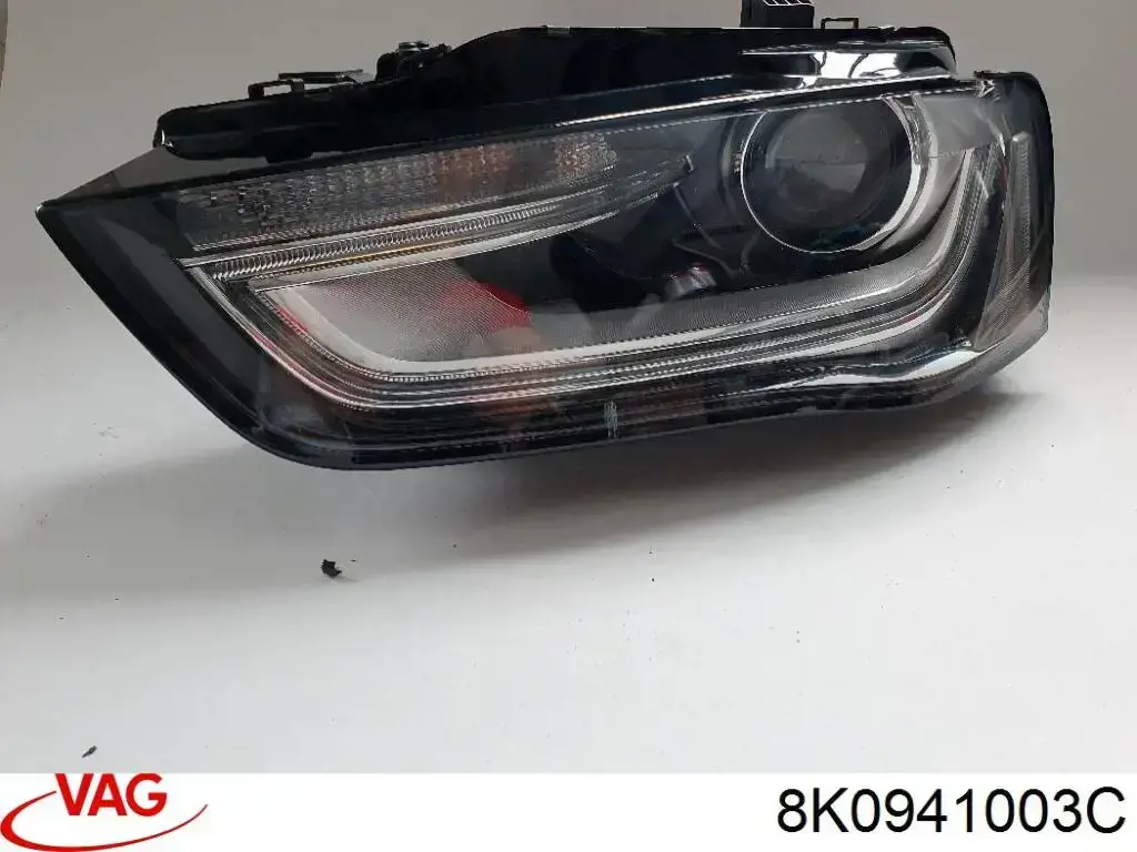 Luz esquerda VAG 8K0941003C preço, a partir de 561,35 USD