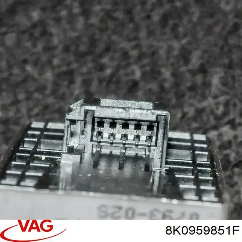 Compre 8K0959851F VAG Unidade de botões dianteira esquerda de controlo de elevador de vidro