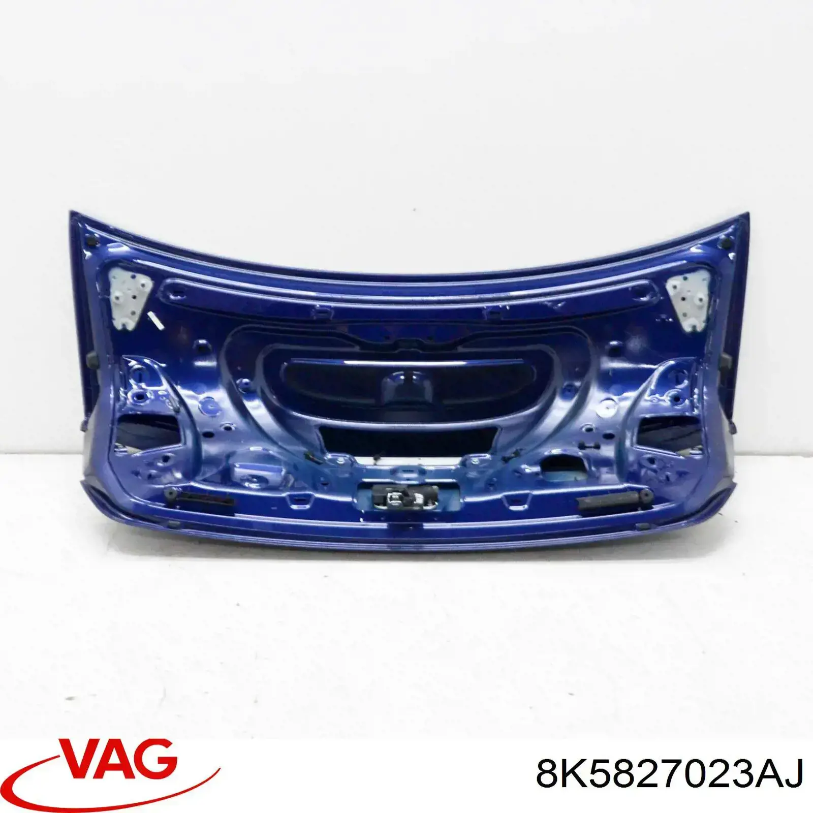 8K5827023AJ VAG Tampa de porta-malas