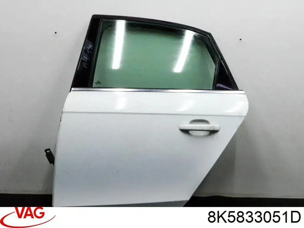 Porta traseira esquerda VAG 8K5833051D preço, a partir de 514,17 USD