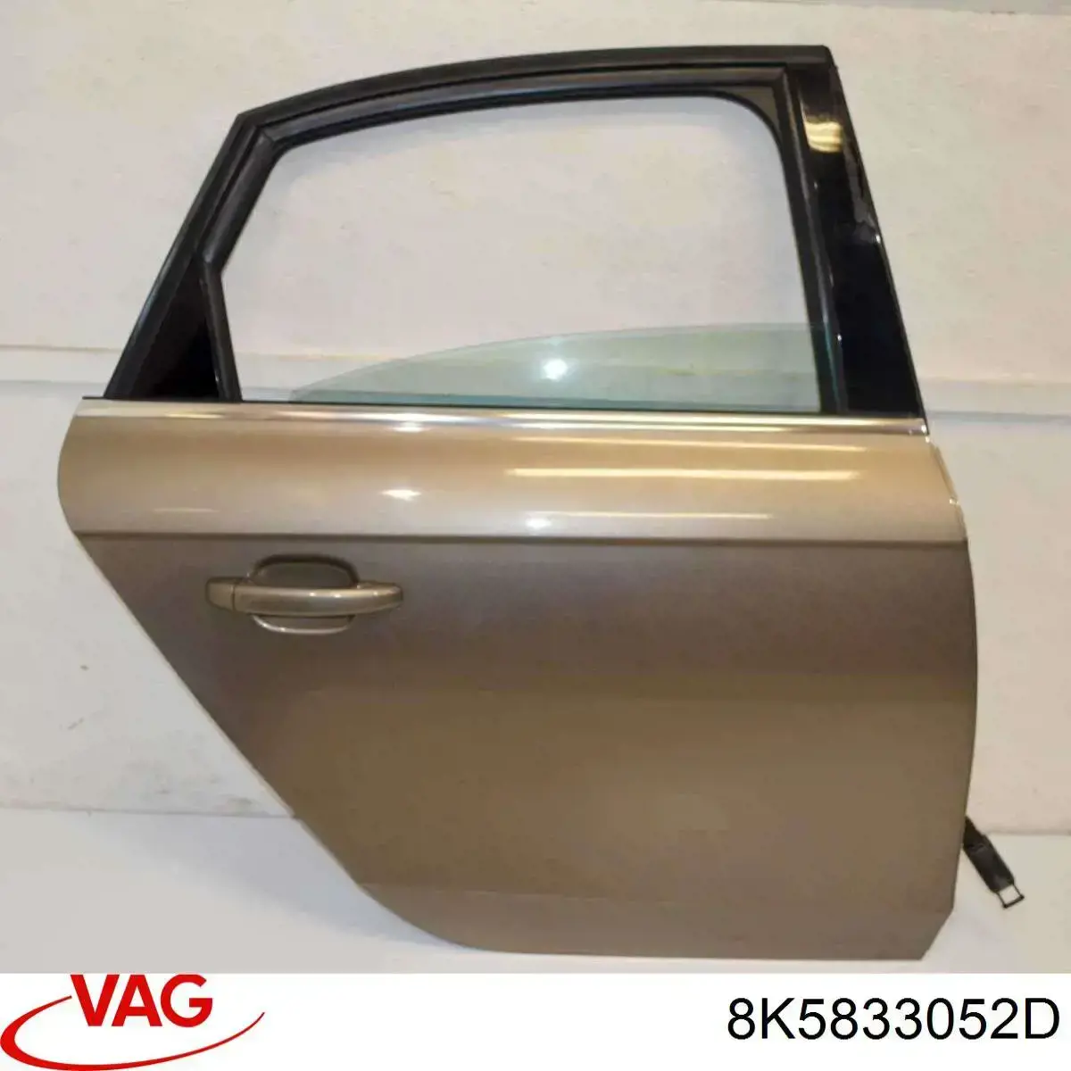 8K5833052D VAG Porta traseira direita