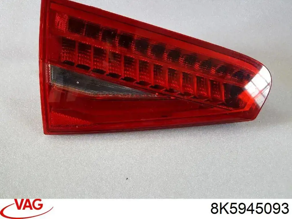 Compre 8K5945093 VAG Lanterna traseira esquerda interna