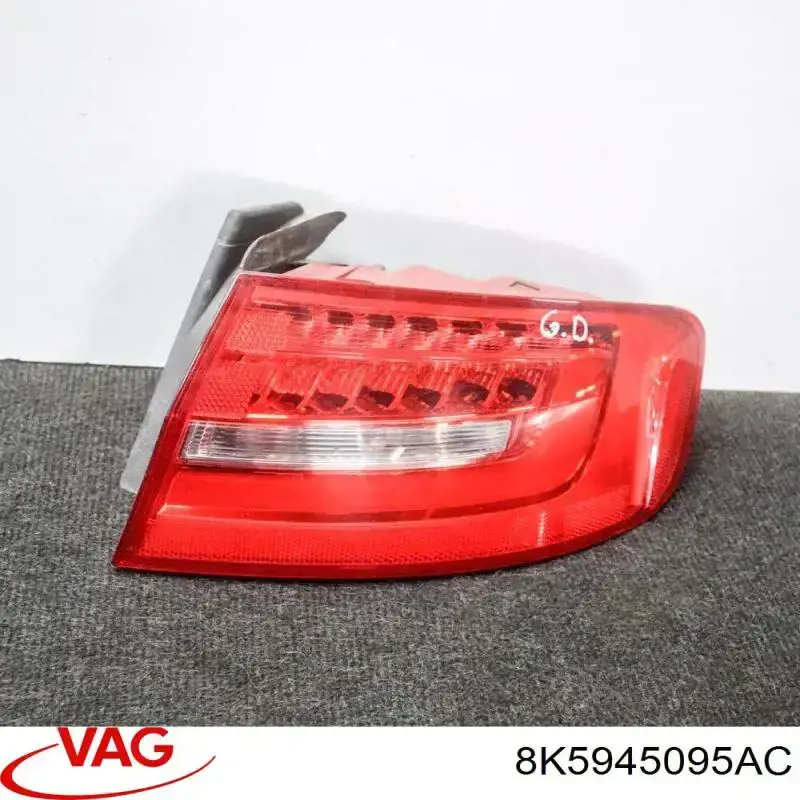 Compre 8K5945095AC VAG Lanterna traseira esquerda externa