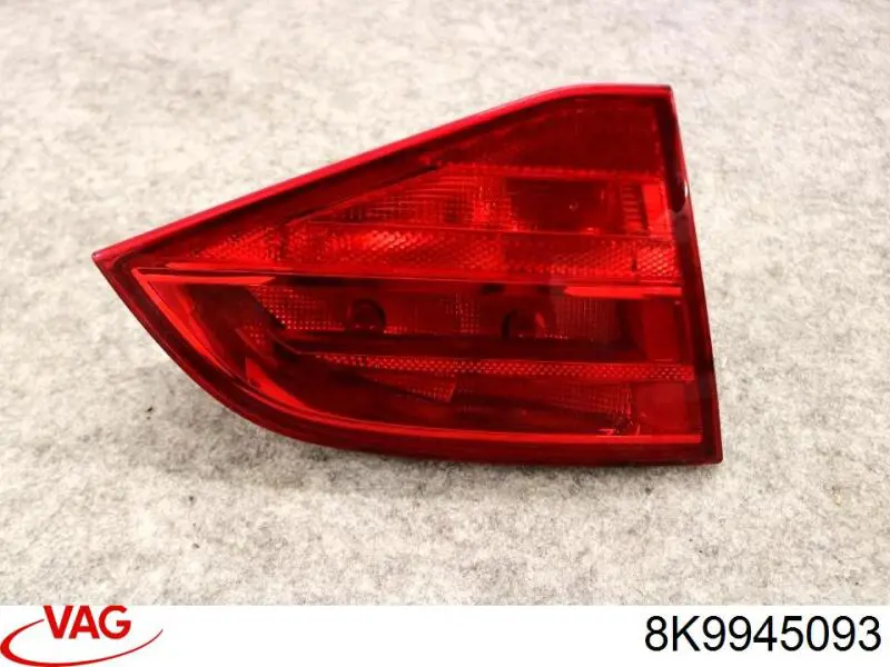 8K9945093 VAG Lanterna traseira esquerda interna