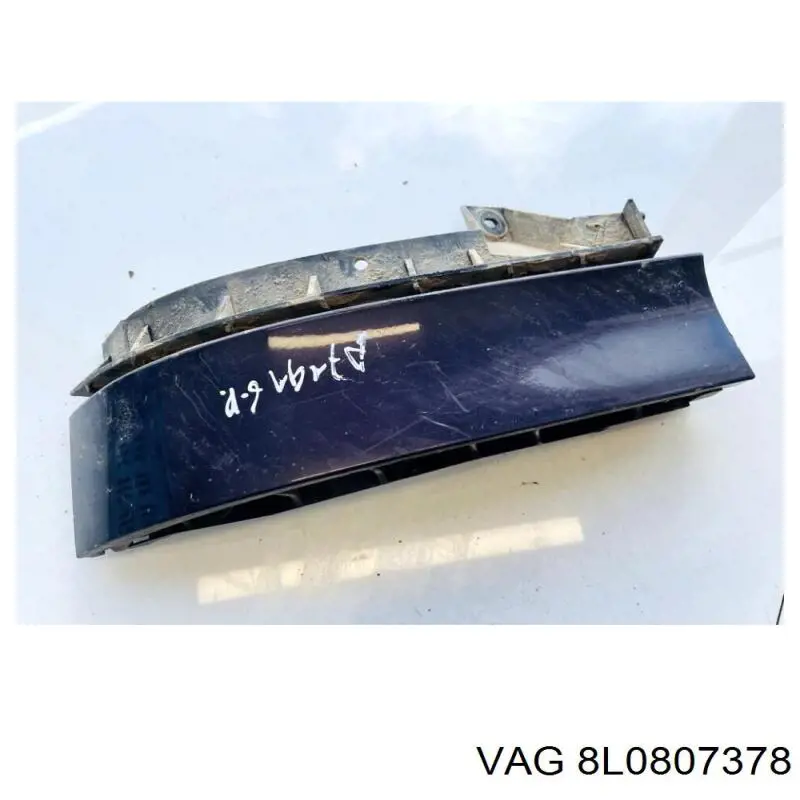 Compre 8L0807378B VAG Consola direita do pára-choque traseiro externo