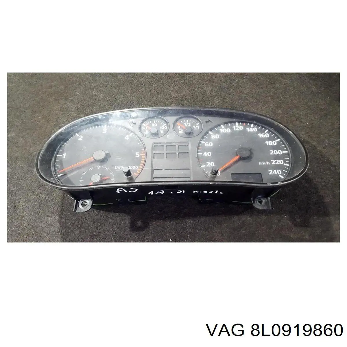 Painel de instrumentos (quadro de instrumentos) VAG 8L0919860 preço, a partir de 94,97 USD