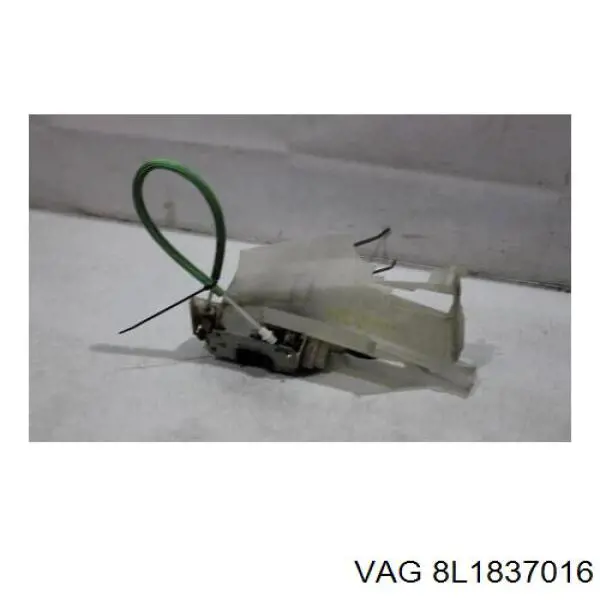 Fecho da porta dianteira direita VAG 8L1837016 preço, a partir de 64,81 USD