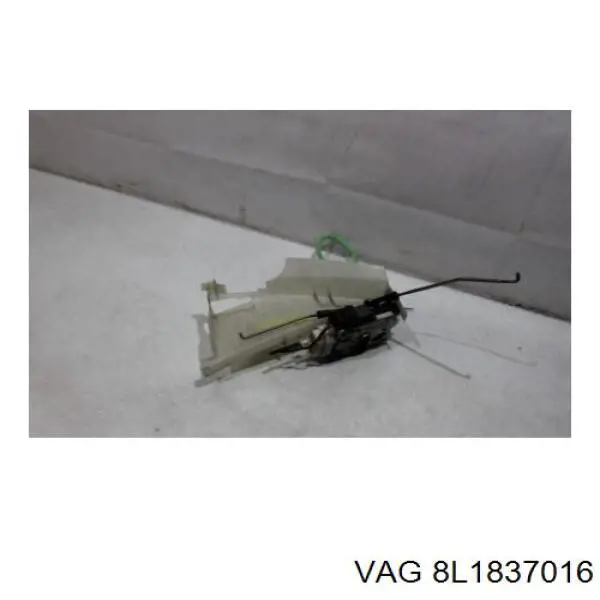 Compre 8L1837016 VAG Fecho da porta dianteira direita