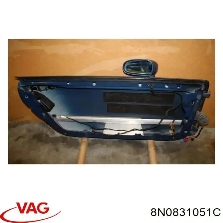 Porta dianteira esquerda VAG 8N0831051C preço, a partir de 238,36 USD