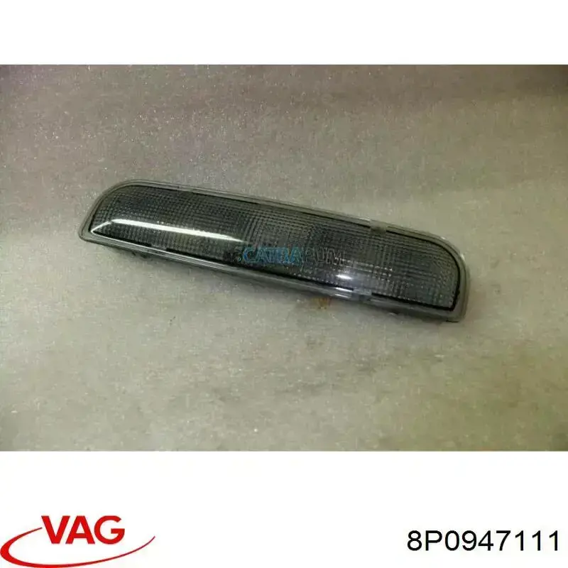 8P0947111 VAG Quebra-luz traseiro de iluminação de salão (de cabina)