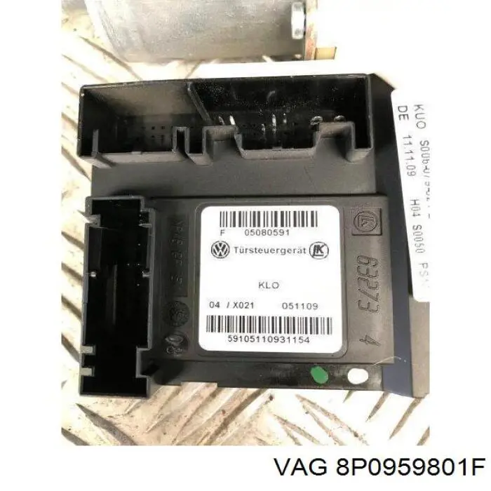 Motor de acionamento de vidro da porta dianteira esquerda VAG 8P0959801F preço, a partir de 105,74 USD