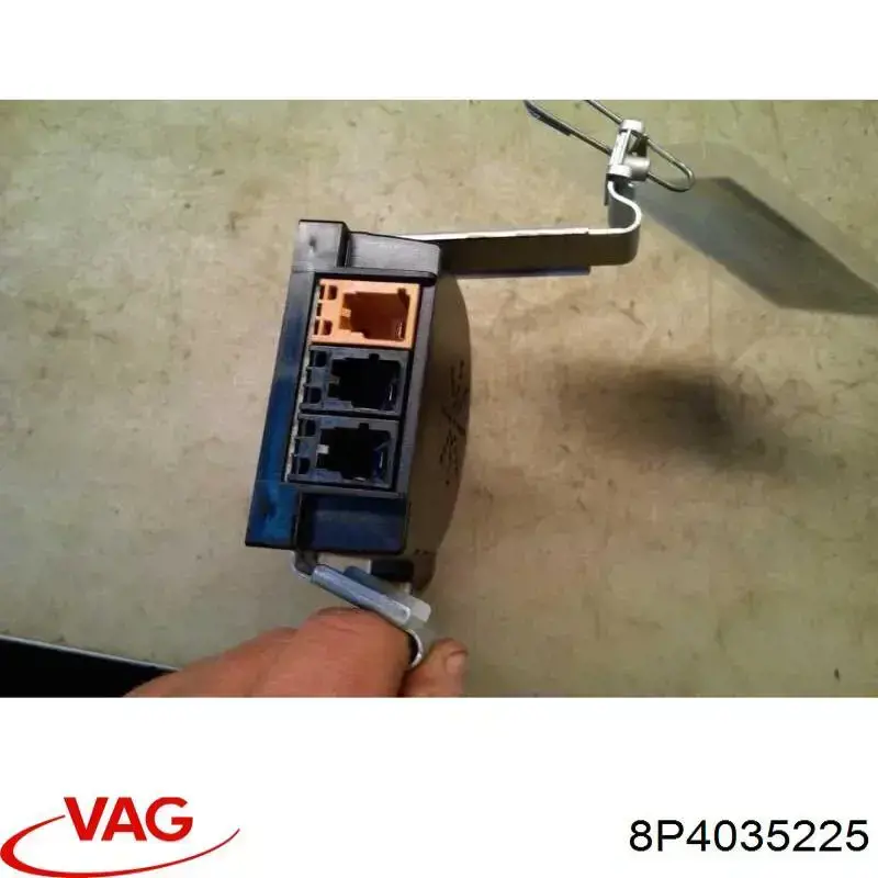 Compre 8P4035225 VAG Reforçador do sinal de antena