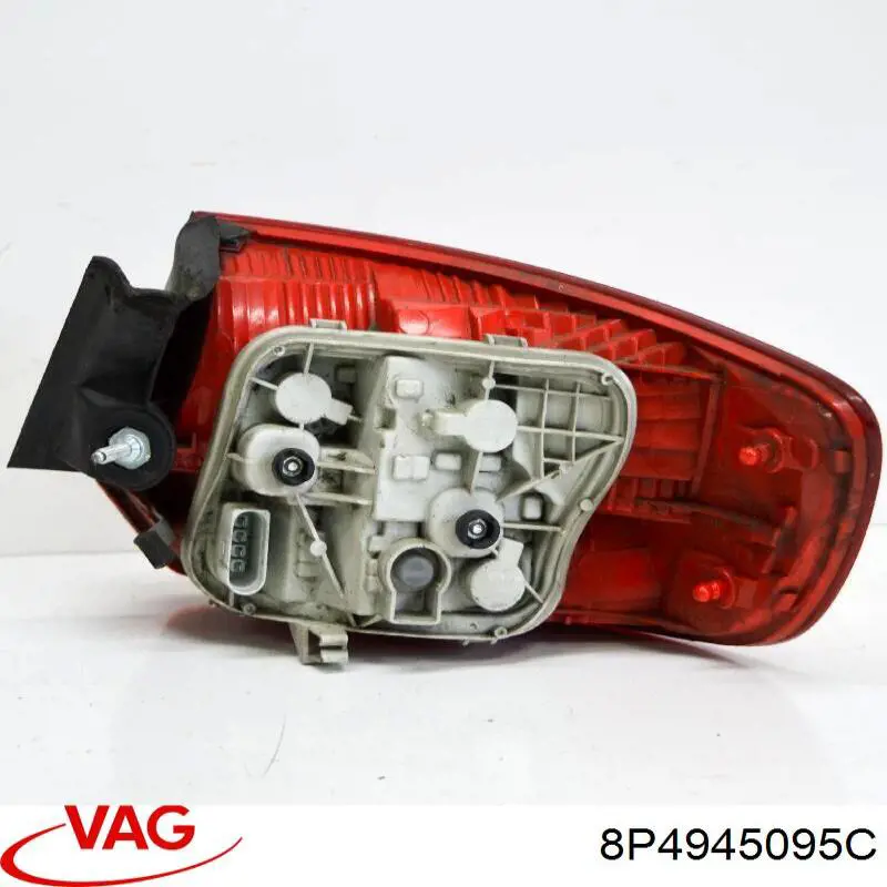 8P4945095C VAG Lanterna traseira esquerda externa