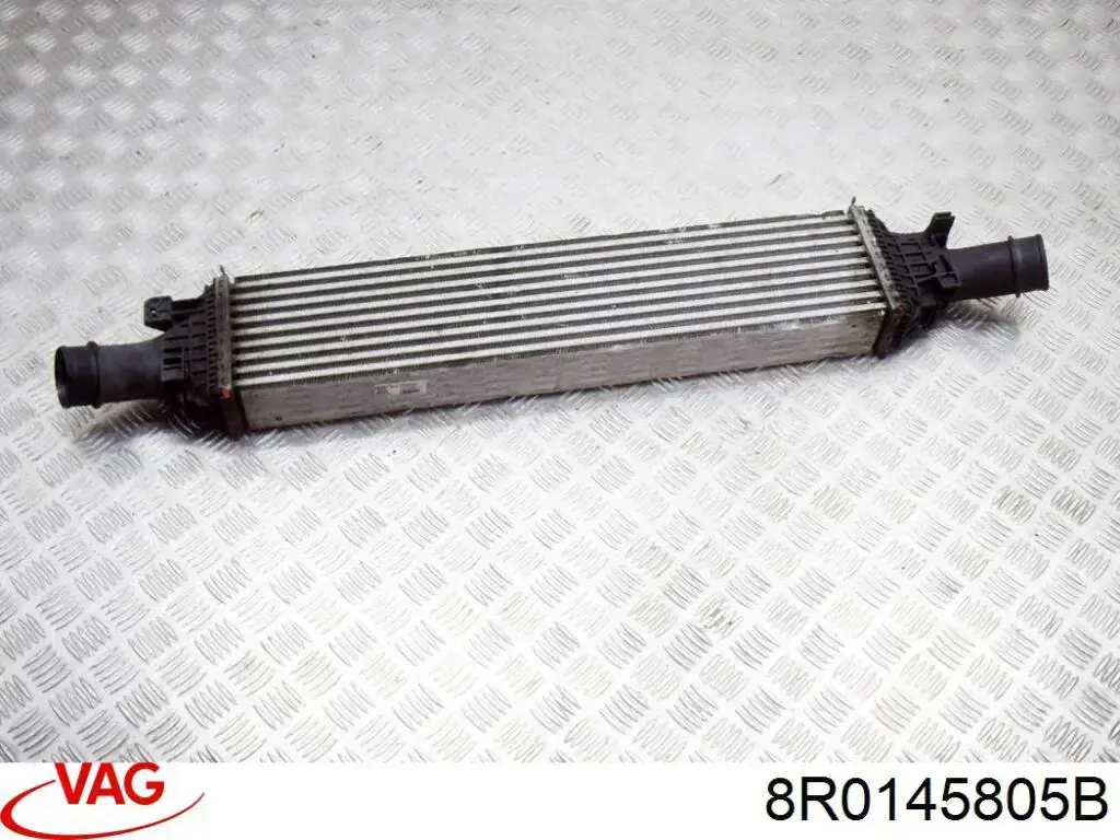 Compre 8R0145805 VAG Radiador de intercooler