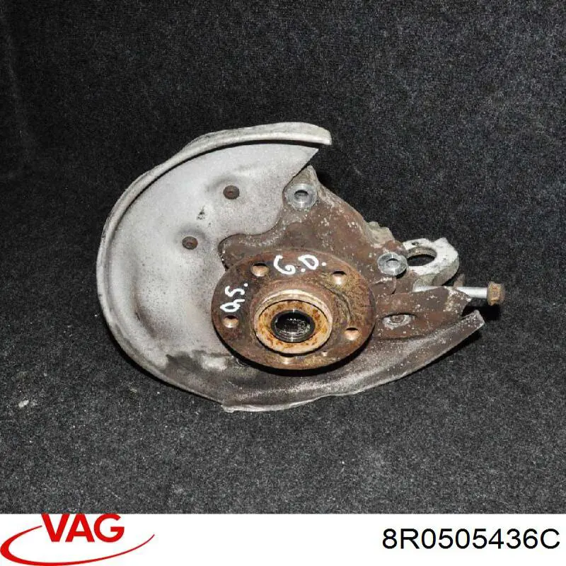 8R0505436C VAG Pino moente (extremidade do eixo) traseiro direito