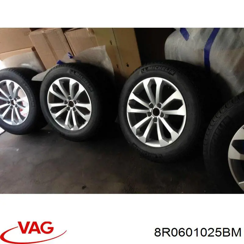 Discos de roda de aleação ligeira (de aleação ligeira, de titânio) VAG 8R0601025AD preço, a partir de 217,08 USD