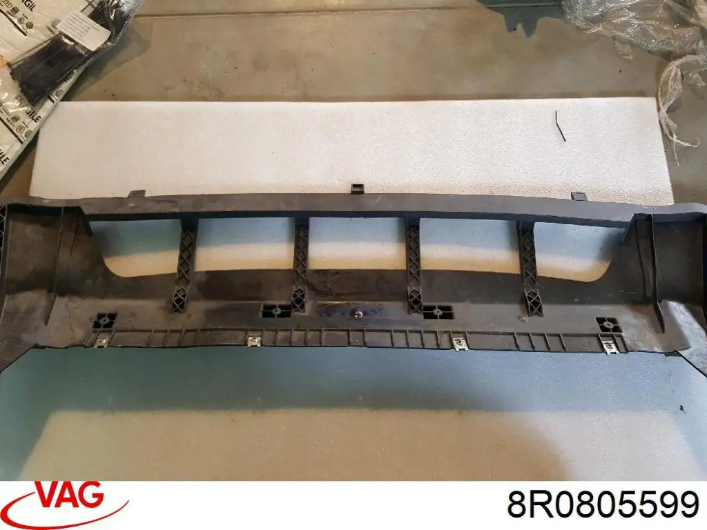 Compre 8R0805599 VAG 