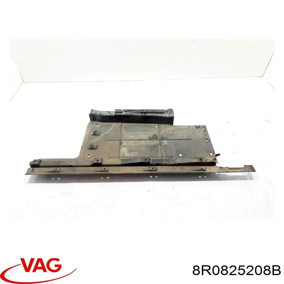 8R0825208B VAG Proteção de fundo direita