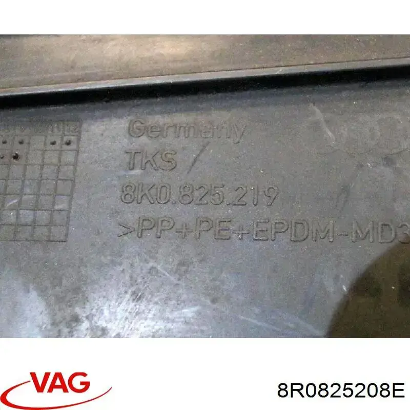 Compre 8R0825208C VAG Proteção de fundo direita