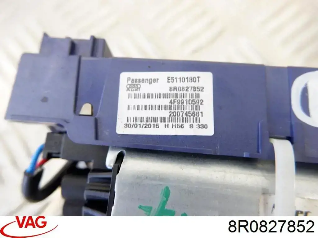  8R0827852 VAG