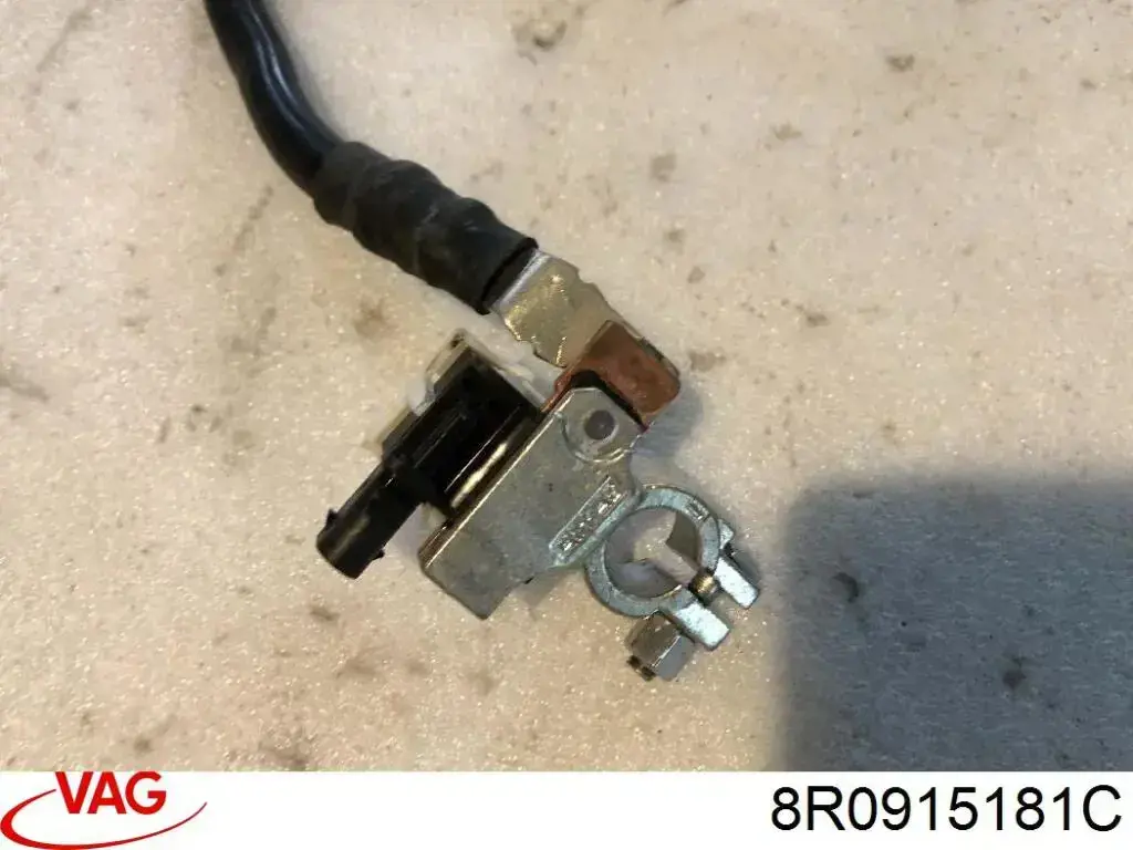 8R0915181C VAG Cabo de terra de bateria recarregável (PILHA)