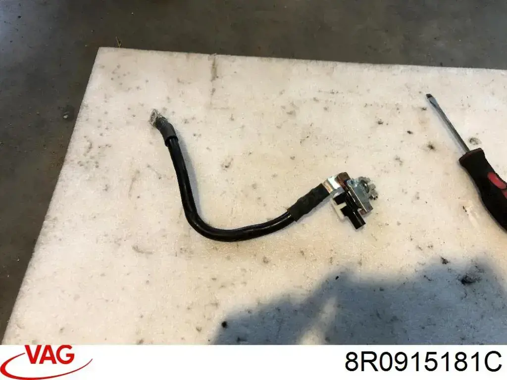 Cabo de terra de bateria recarregável (PILHA) VAG 8R0915181C preço, a partir de 107,60 USD