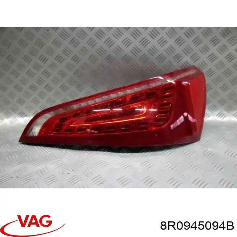 8R0945094B VAG Lanterna traseira direita