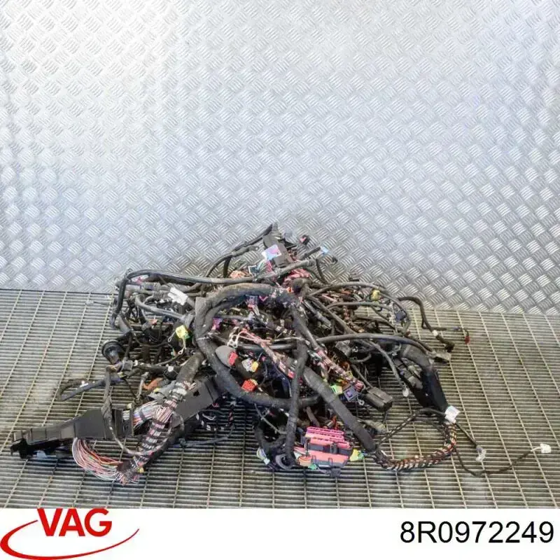  8R0972249 VAG