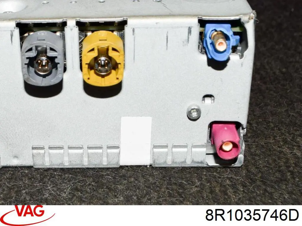 8R1035746D VAG Aparelhagem de som (rádio AM/FM)