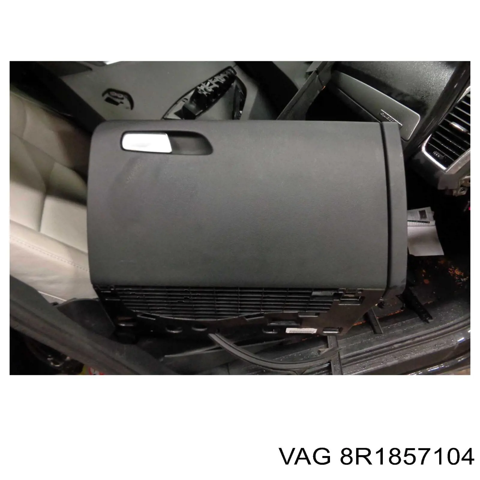  VAG 8R1857104 preço, a partir de 81,40 USD