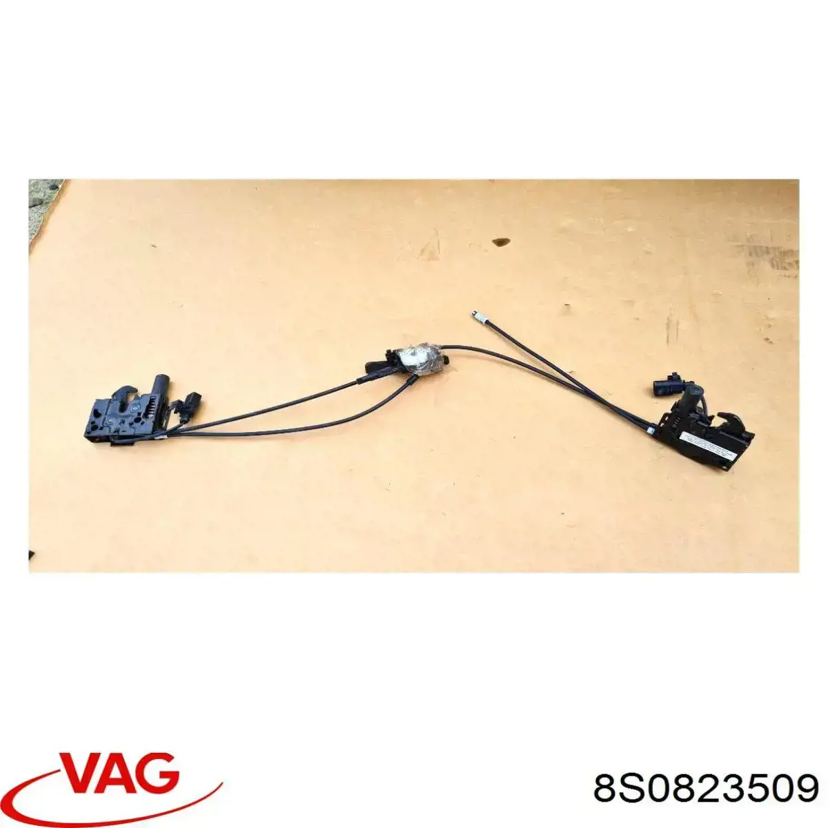 8S0823509 VAG Fecho da capota