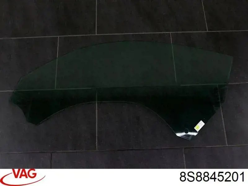 8S8845201 VAG Vidro da porta dianteira esquerda