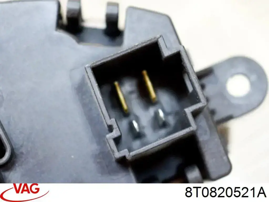 Compre 8T0820521A VAG Resistor (resistência) de ventilador de forno (de aquecedor de salão)