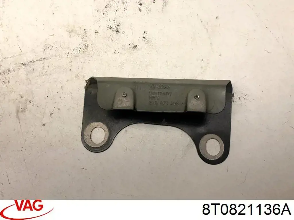 Compre 8T0821136A VAG Consola dianteira de fixação do pára-lama dianteiro direito