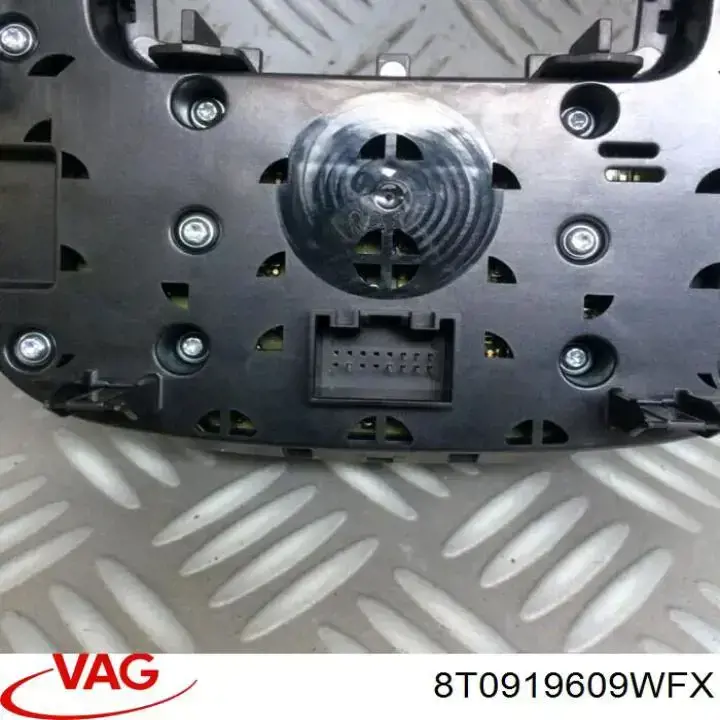 8T0919609WFX VAG Controle remoto do rádio