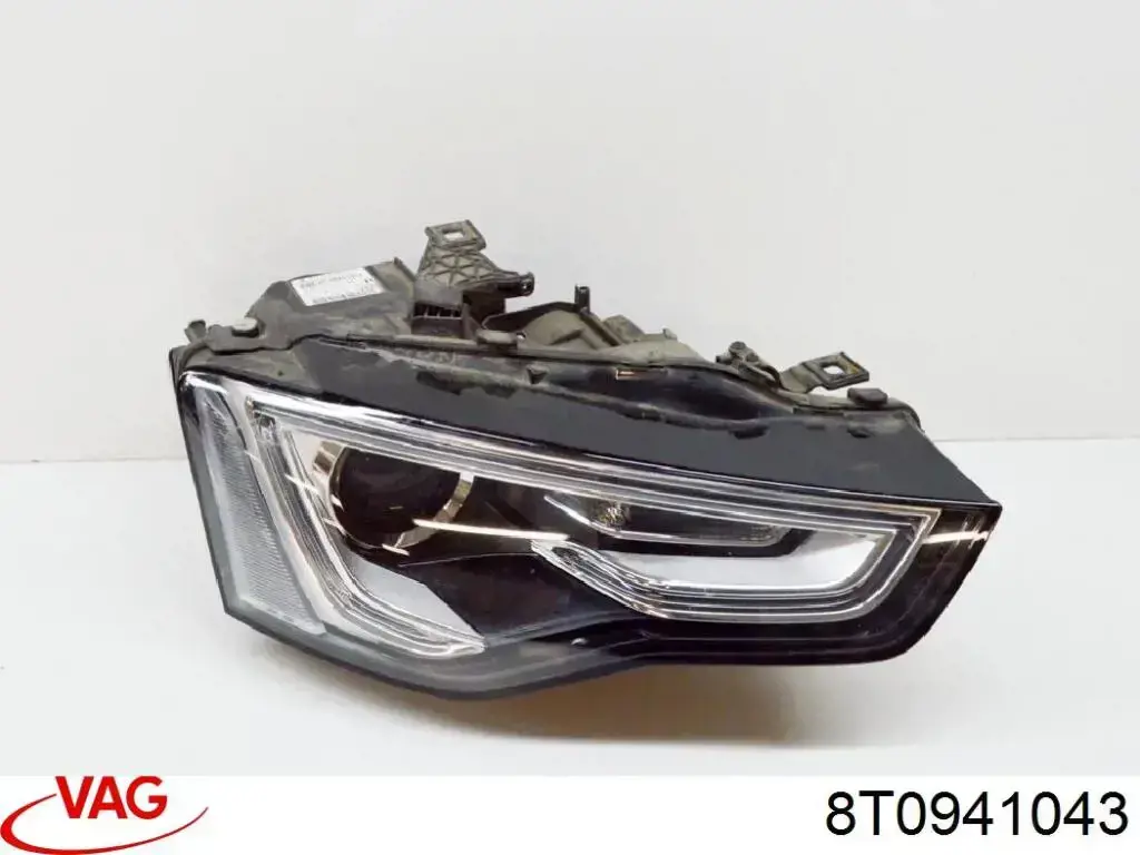 Luz esquerda VAG 8T0941043 preço, a partir de 601,45 USD