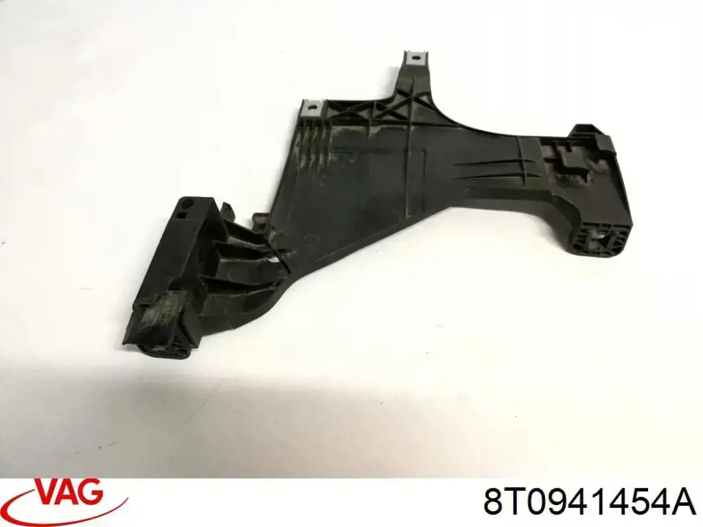 8T0941454 VAG Consola (adaptador) de fixação da luz dianteira direita