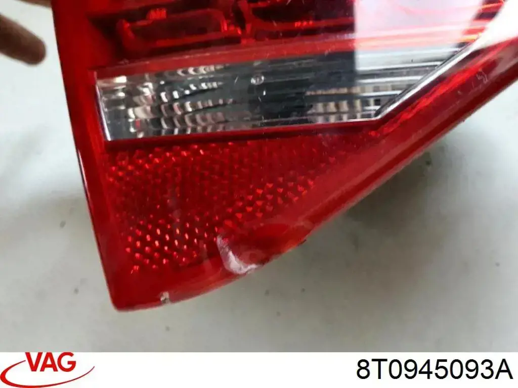 Lanterna traseira esquerda interna VAG 8T0945093A preço, a partir de 77,81 USD