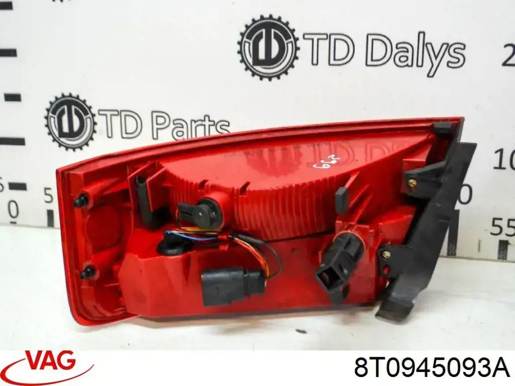 8T0945093A VAG Lanterna traseira esquerda interna