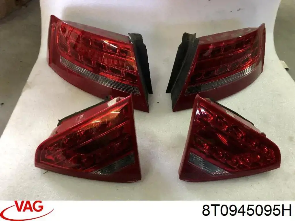 Lanterna traseira esquerda externa VAG 8T0945095H preço, a partir de 340,50 USD