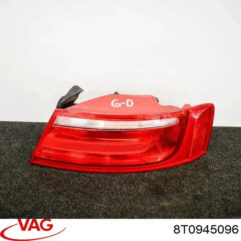Lanterna traseira direita externa VAG 8T0945096 preço, a partir de 149,91 USD