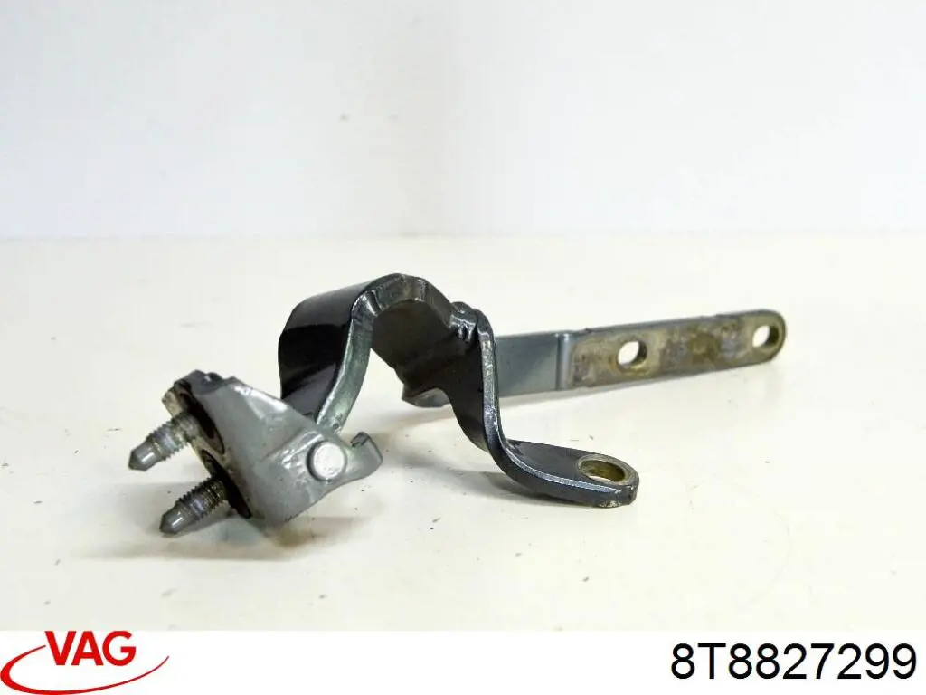 Compre 8T8827299 VAG 