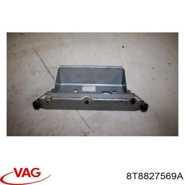 8T8827569A VAG 