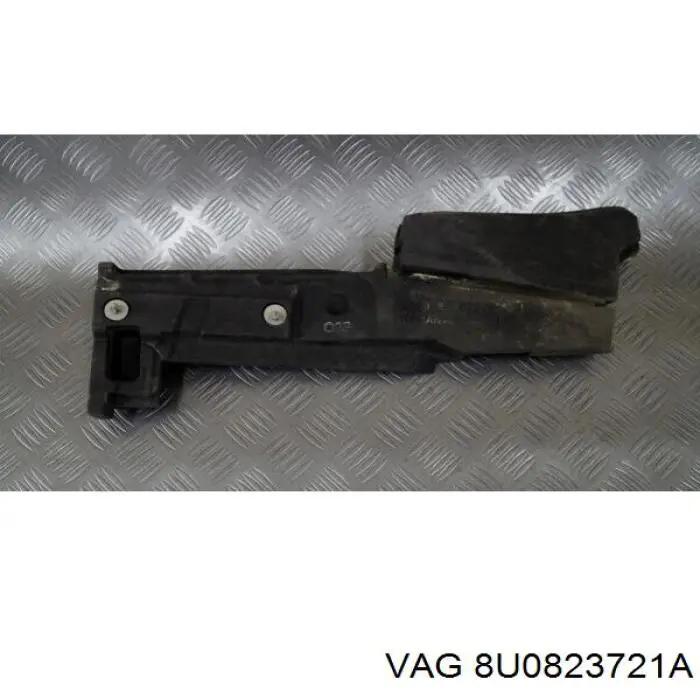 8U0823721A VAG 