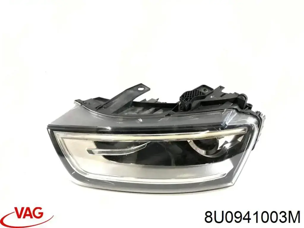 8U0941003F VAG Luz esquerda