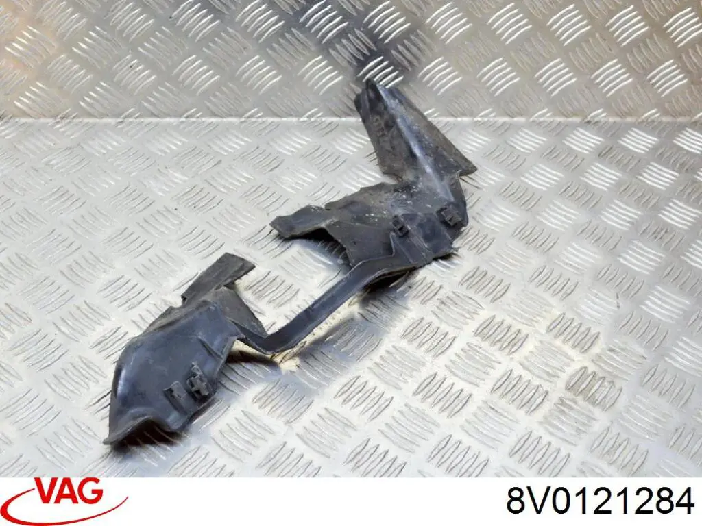 Conduto de ar (defletor) direito do radiador VAG 8V0121284 preço, a partir de 29,50 USD