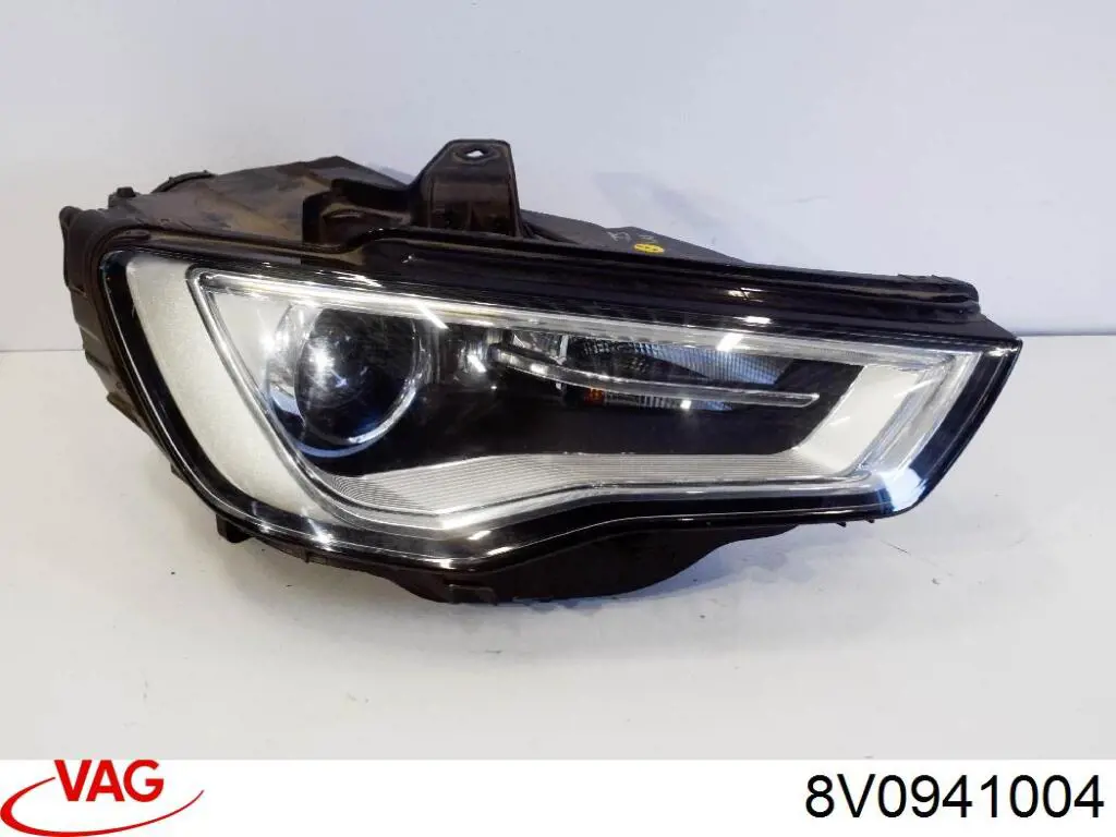 Luz direita VAG 8V0941004 preço, a partir de 293,20 USD