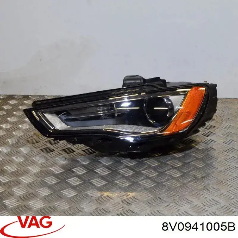 8V0941005B VAG Luz esquerda